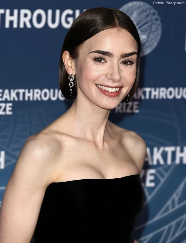Lily Collins photo 16 of 838