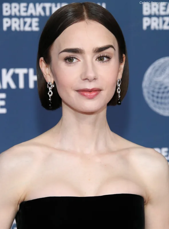 Lily Collins photo 18 of 838