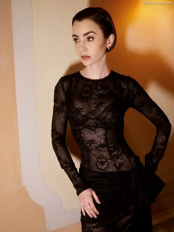Lily Collins photo 23 of 838