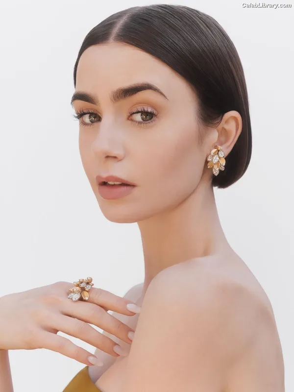 Lily Collins photo 15 of 838
