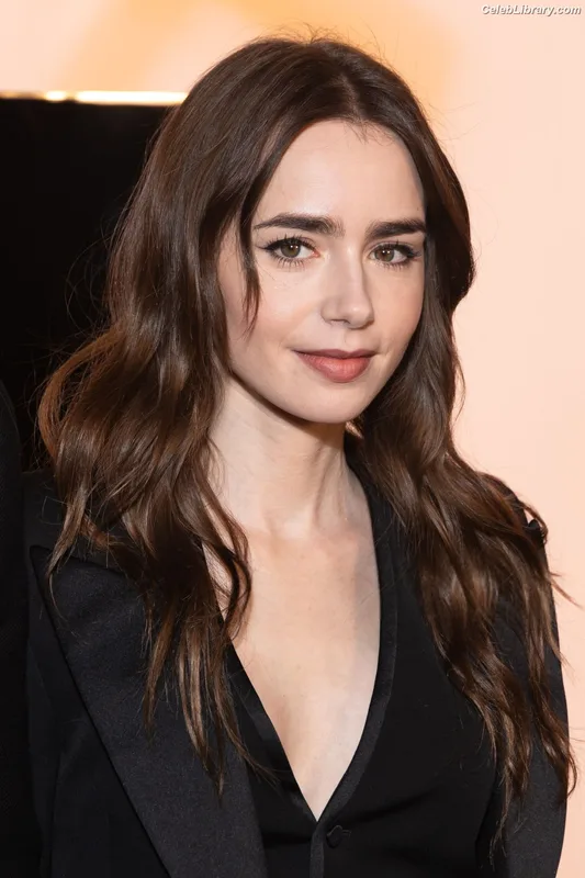 Lily Collins photo 3 of 838