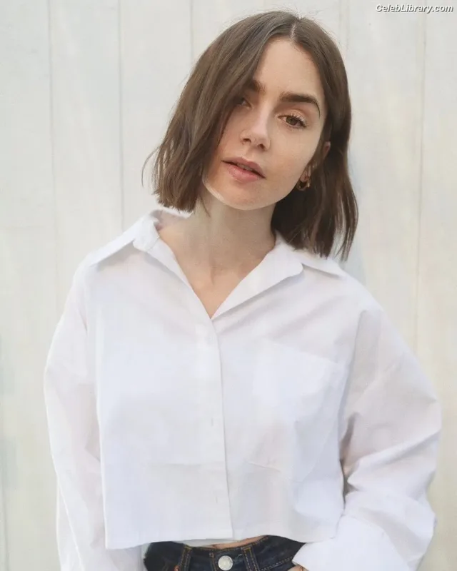 Lily Collins photo 13 of 838