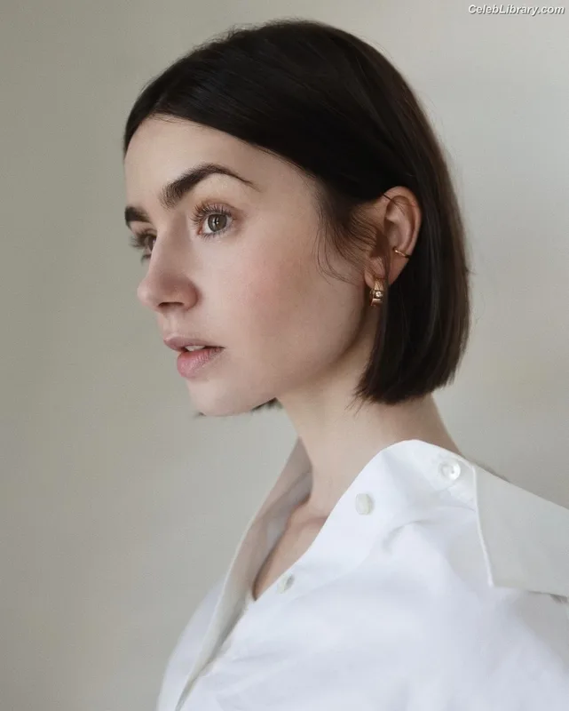 Lily Collins photo 15 of 838