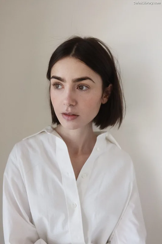 Lily Collins photo 16 of 838