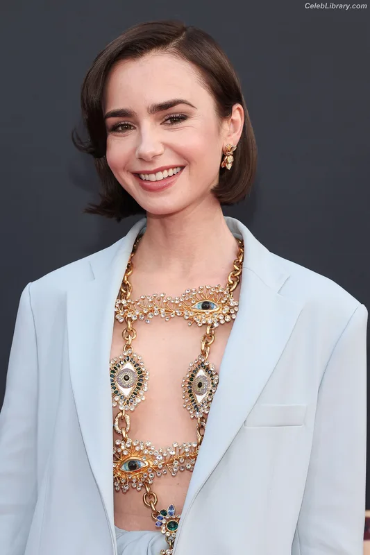 Lily Collins photo 22 of 838