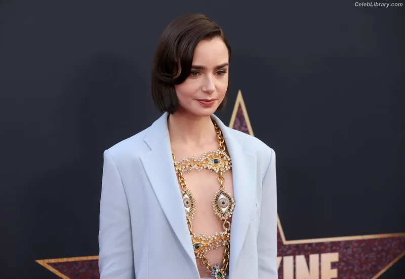 Lily Collins photo 3 of 838