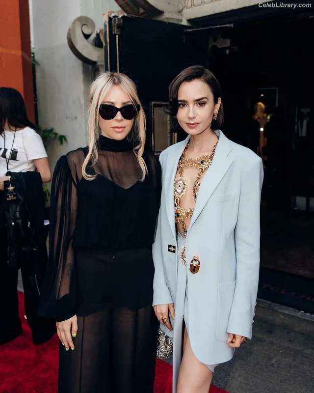 Lily Collins photo 20 of 838