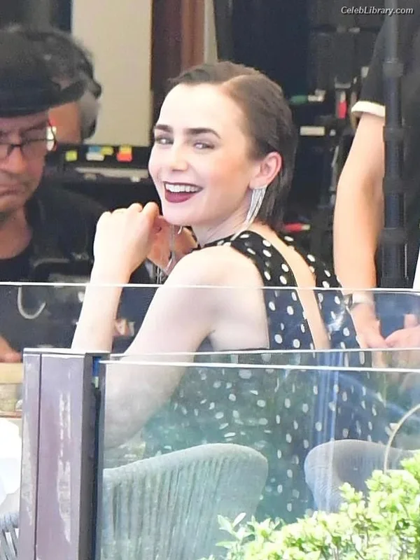 Lily Collins photo 14 of 838