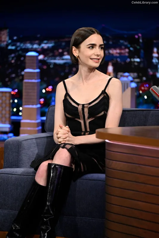 Lily Collins photo 1 of 838