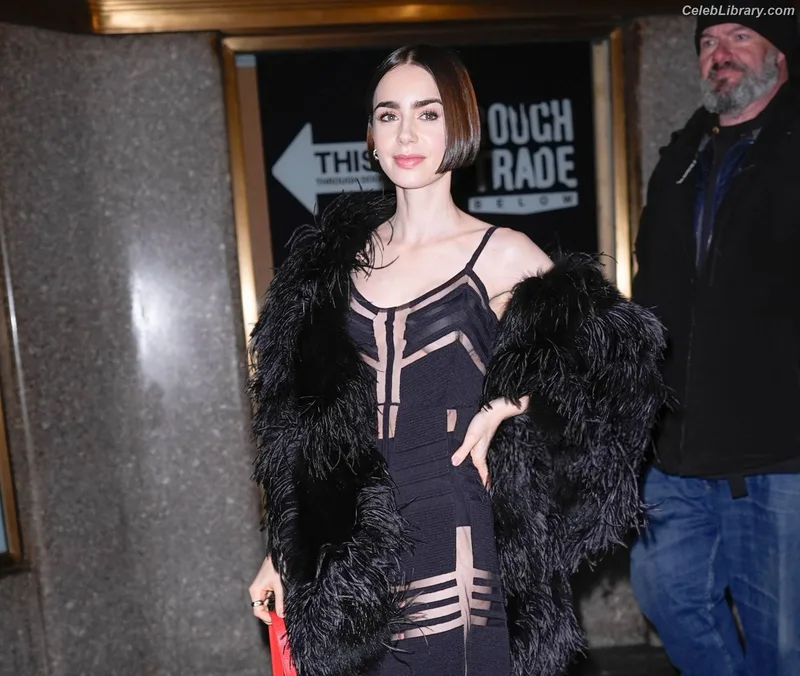 Lily Collins photo 7 of 838