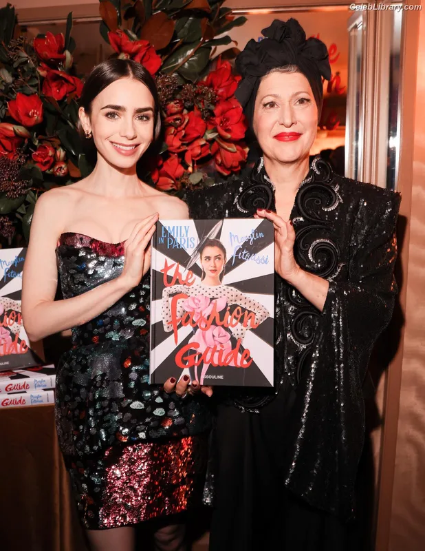 Lily Collins photo 24 of 838