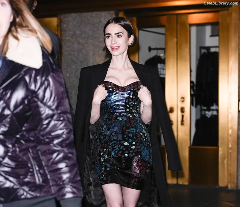 Lily Collins photo 7 of 838
