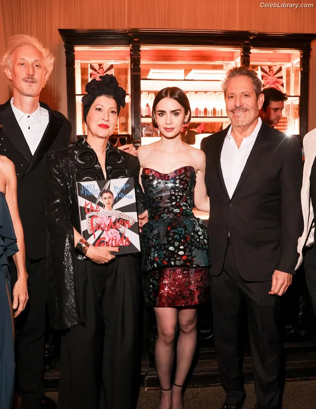 Lily Collins photo 9 of 838