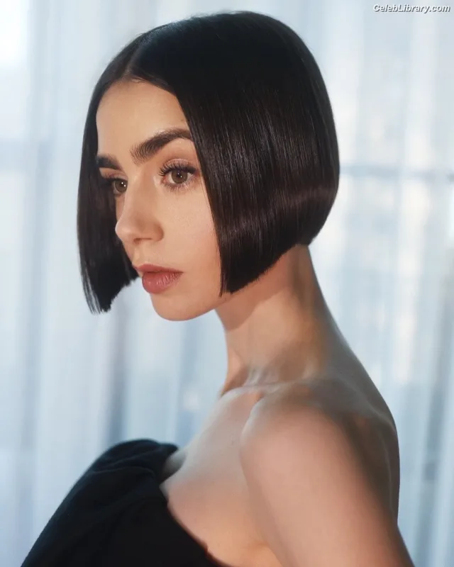 Lily Collins photo 4 of 838