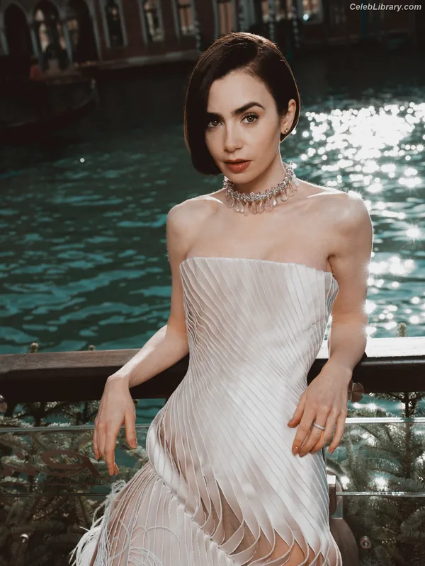 Lily Collins photo 8 of 838