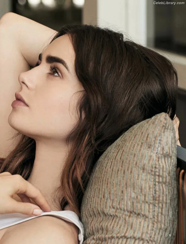 Lily Collins photo 9 of 838