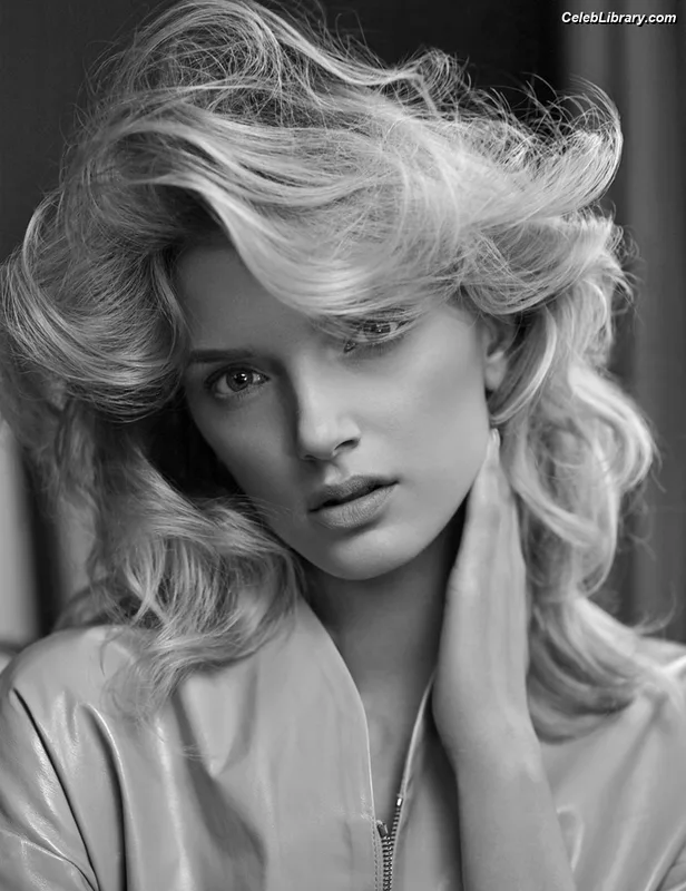 Lily Donaldson photo 10 of 39