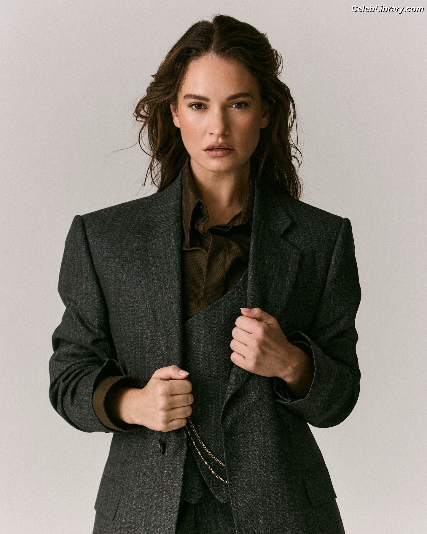 Lily James photo 5 of 1233