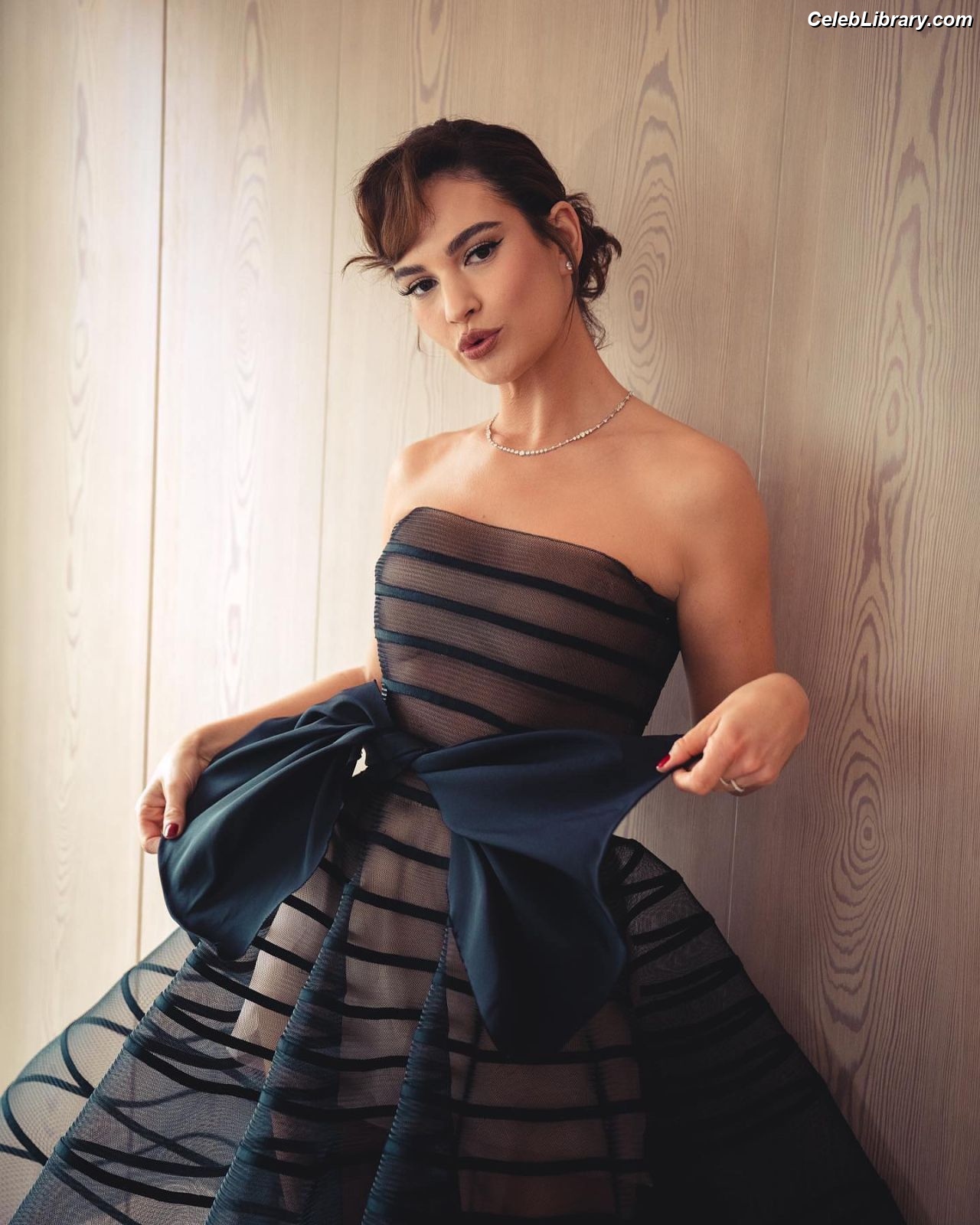 Lily James photo 5 of 1233