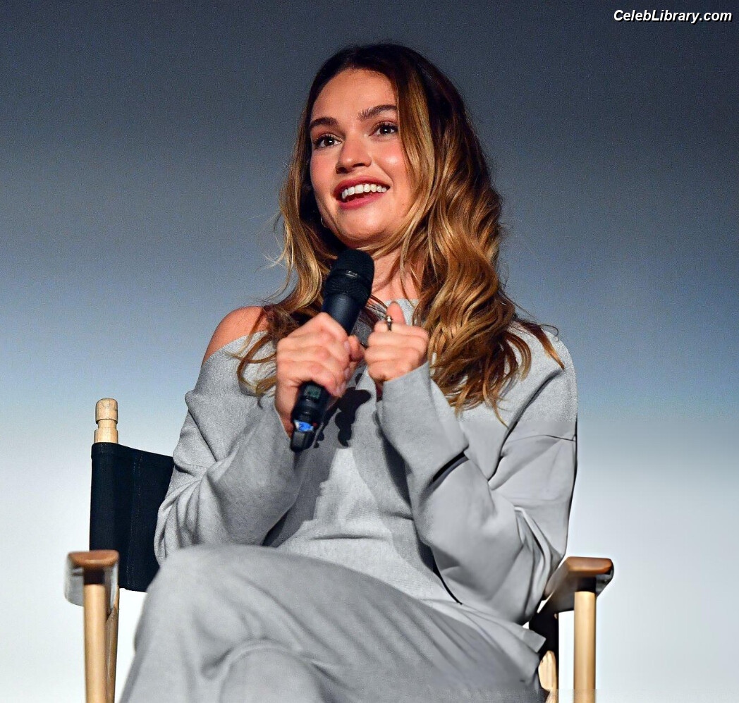 Lily James photo 9 of 1233