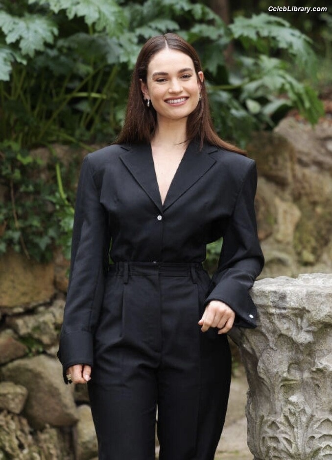 Lily James photo 15 of 1233