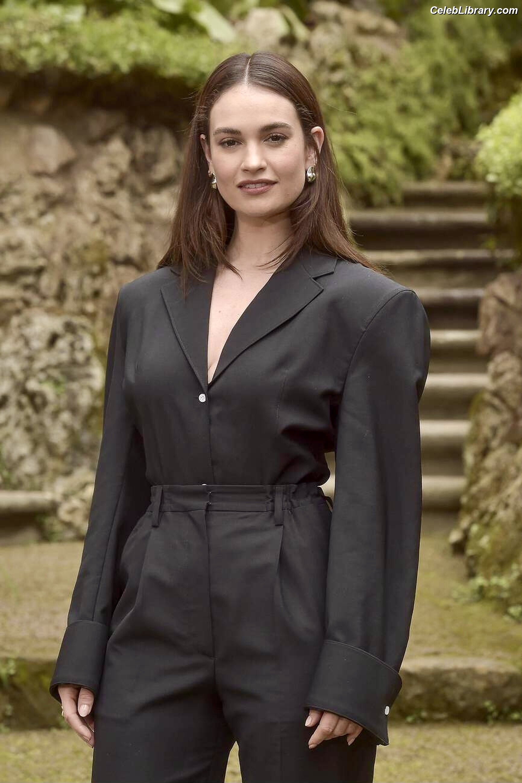 Lily James photo 19 of 1233