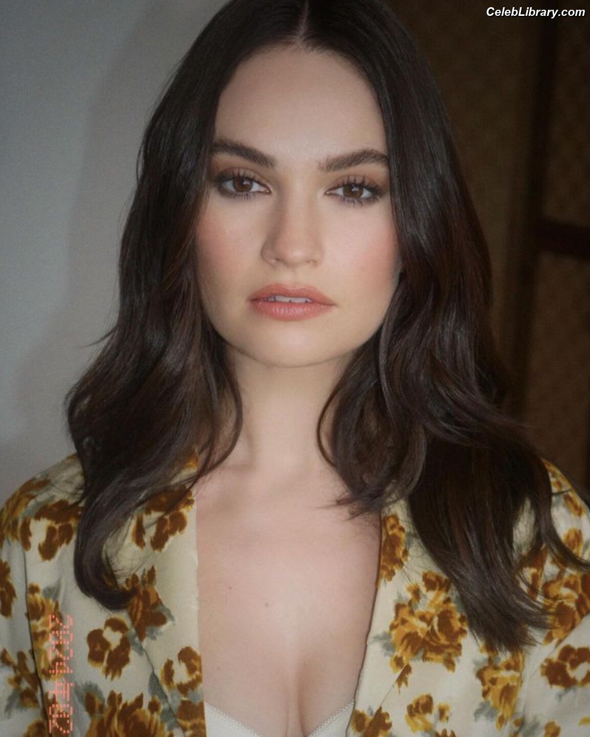 Lily James photo 23 of 1233