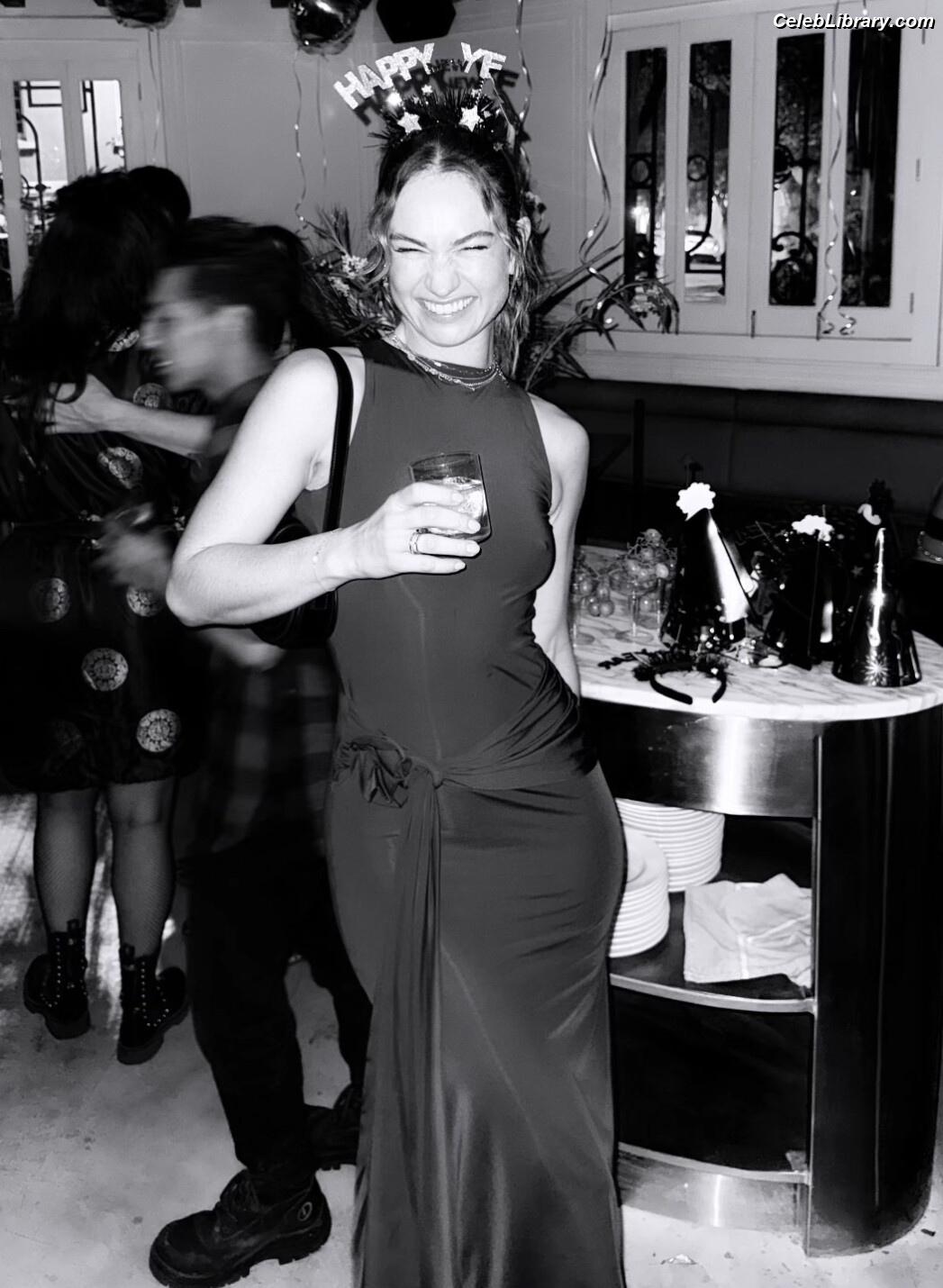 Lily James photo 9 of 1233