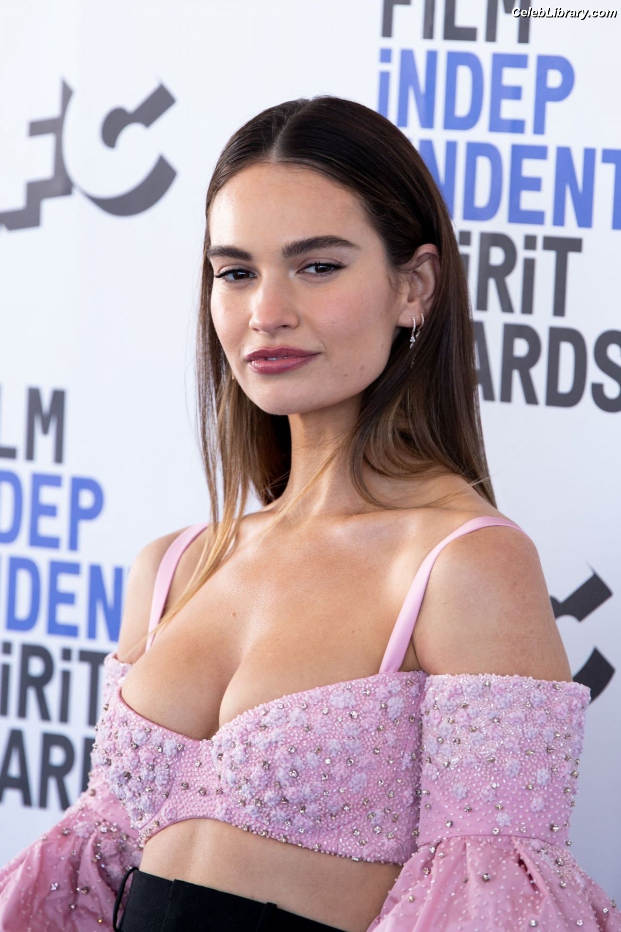 Lily James photo 15 of 1233