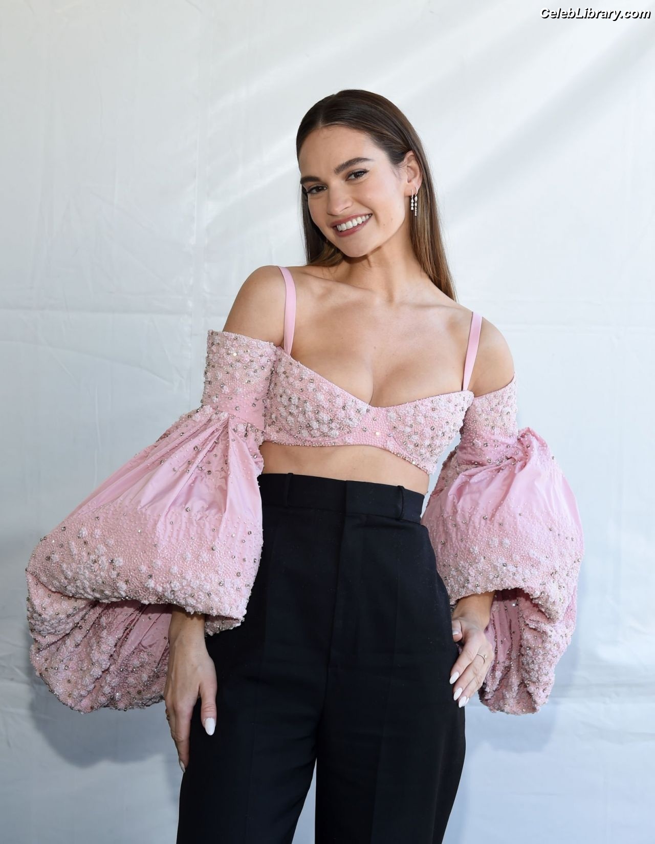 Lily James photo 16 of 1233