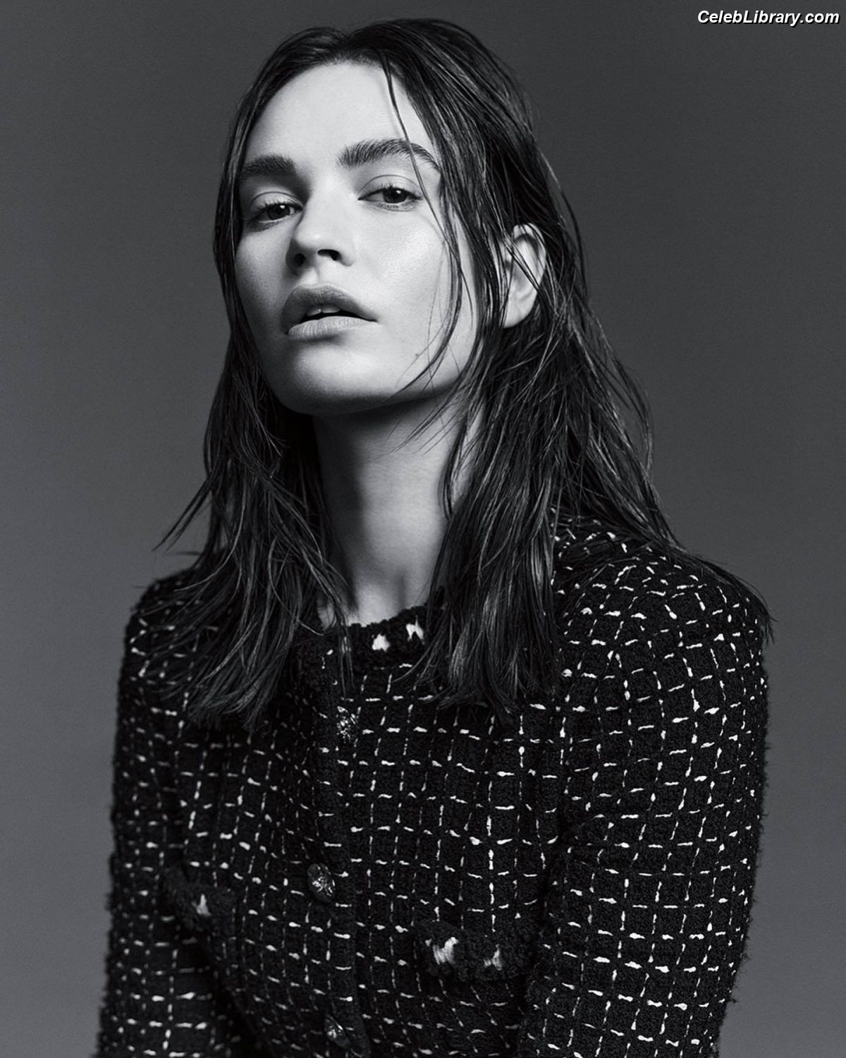 Lily James photo 13 of 1233