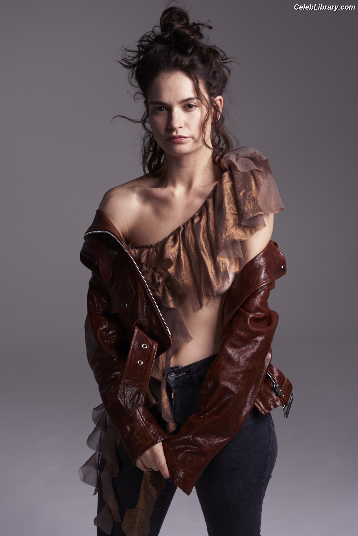 Lily James photo 1 of 1233