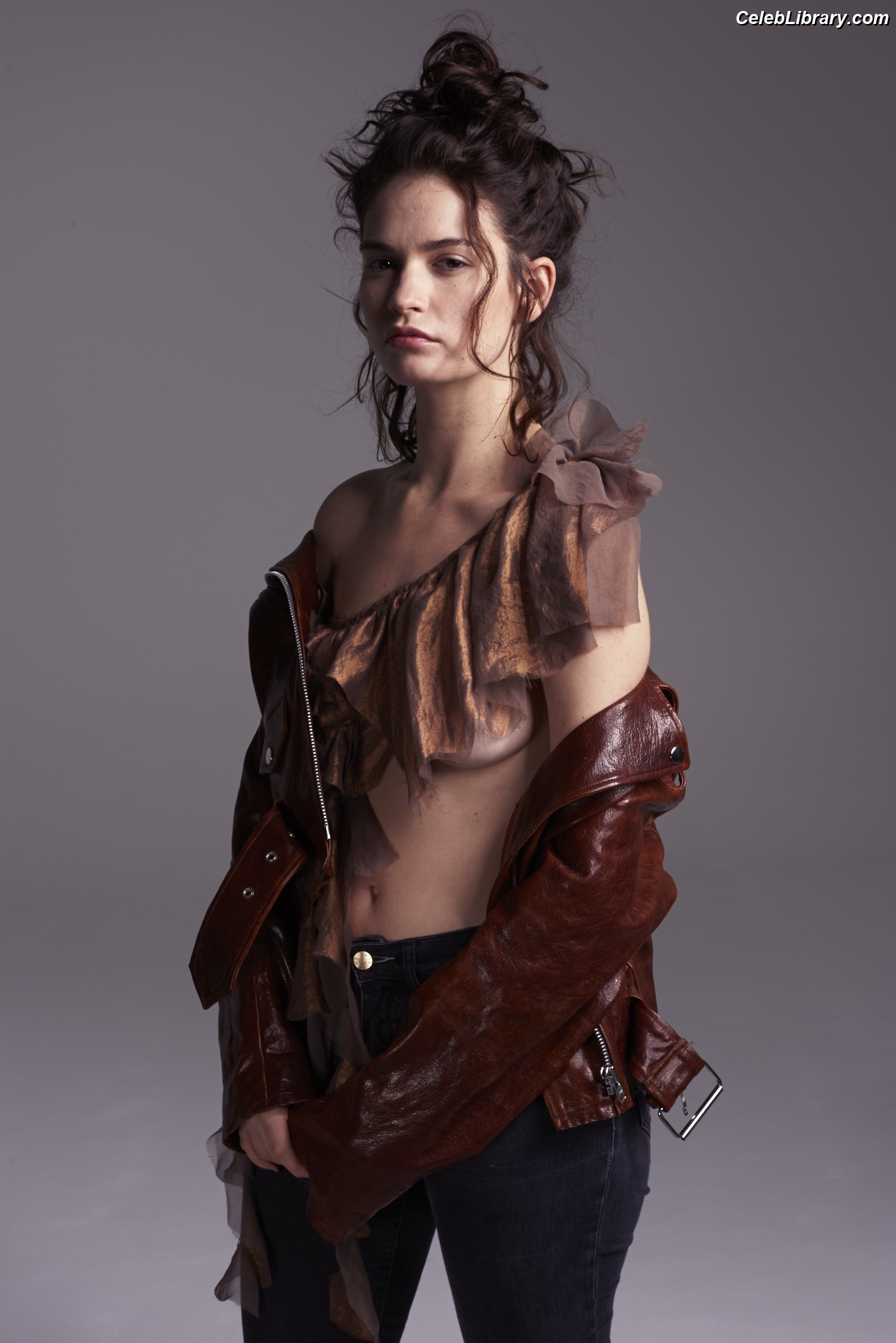 Lily James photo 2 of 1233