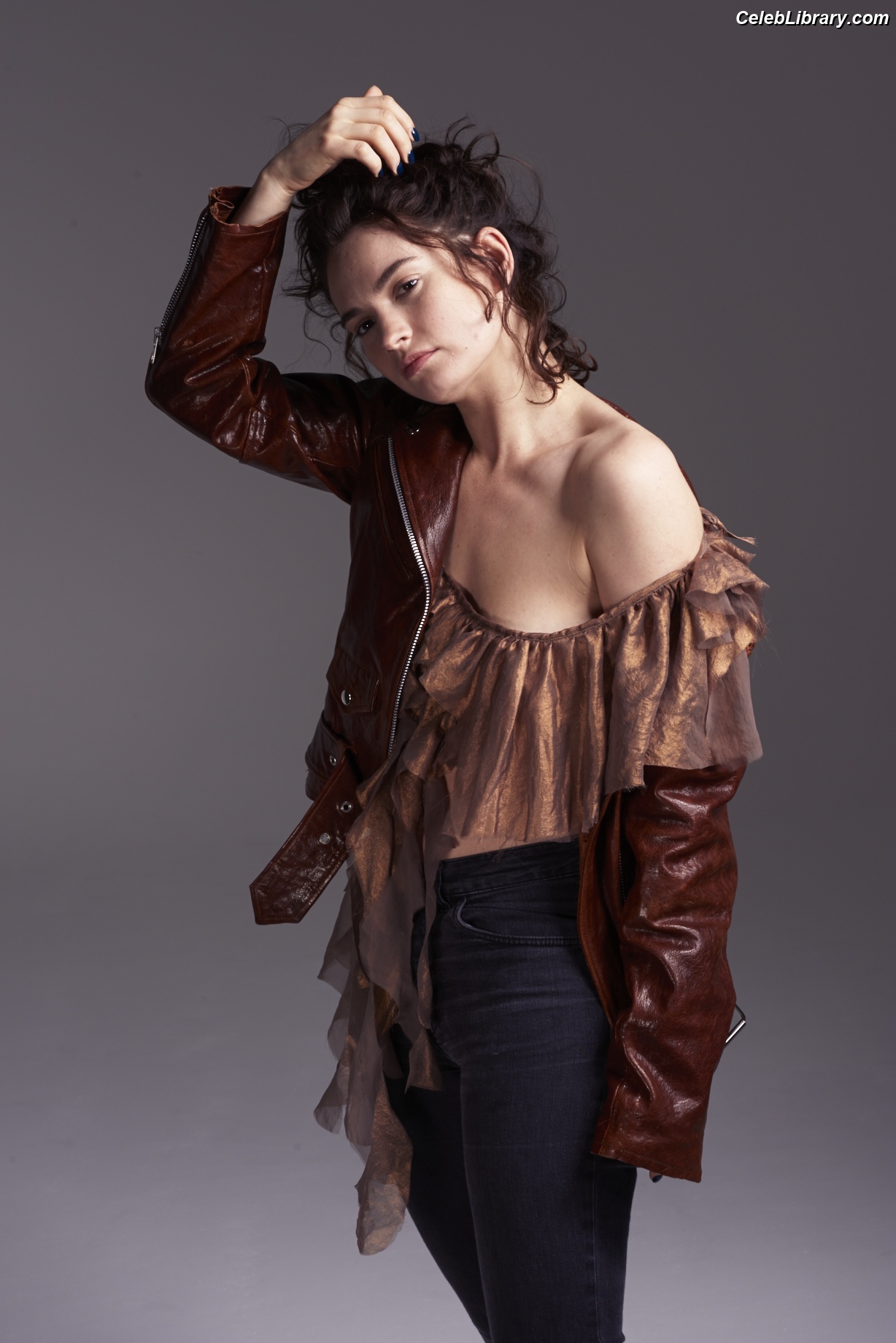 Lily James photo 11 of 1233