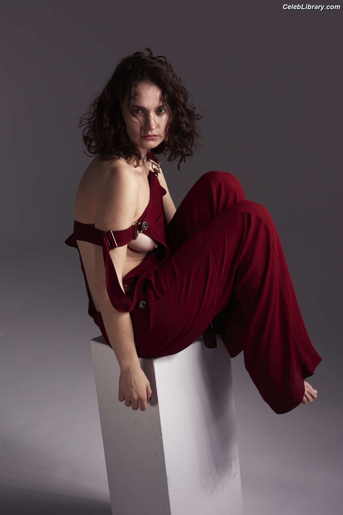 Lily James photo 23 of 1233