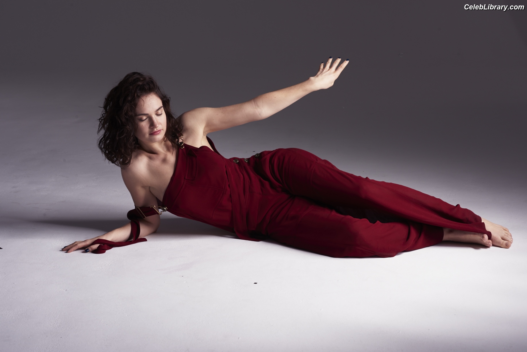Lily James photo 15 of 1233