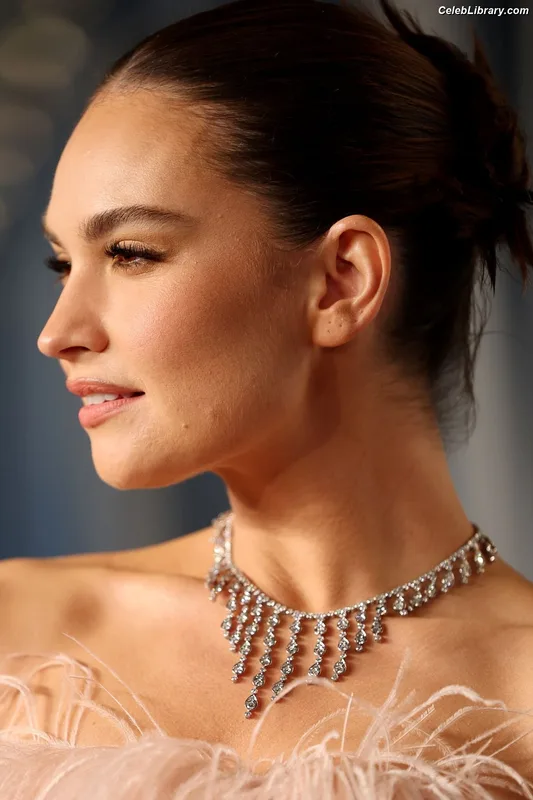 Lily James photo 12 of 1233