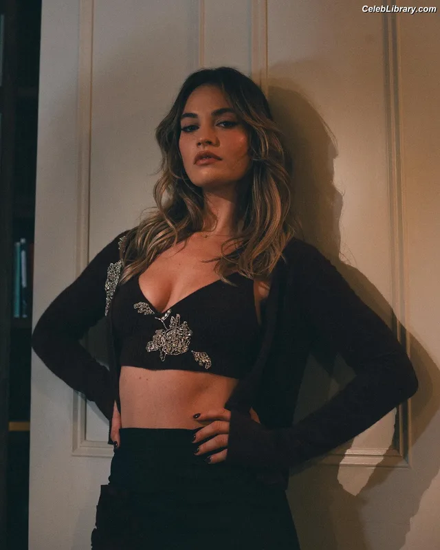 Lily James photo 5 of 1233