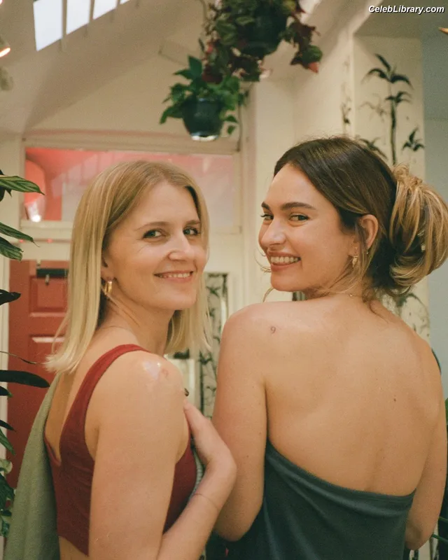 Lily James photo 13 of 1233