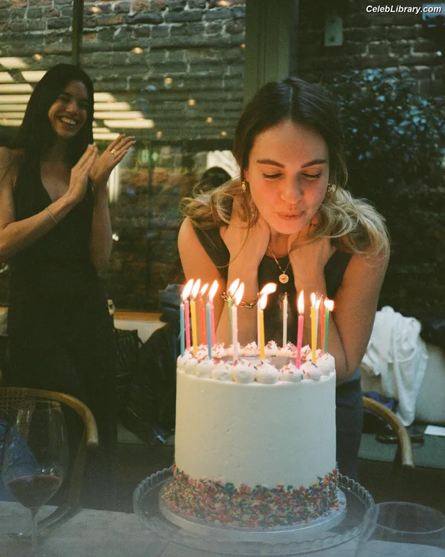 Lily James photo 17 of 1233