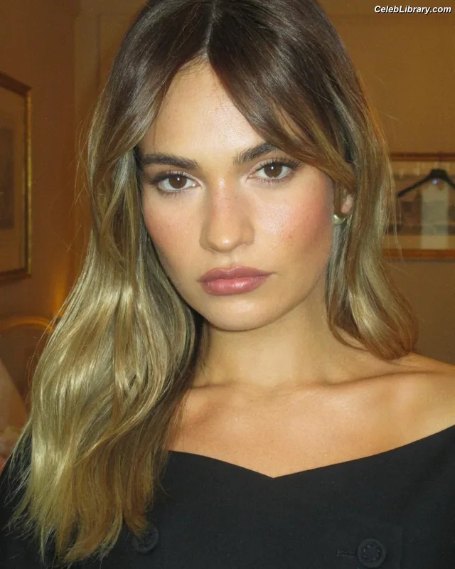 Lily James photo 18 of 1233