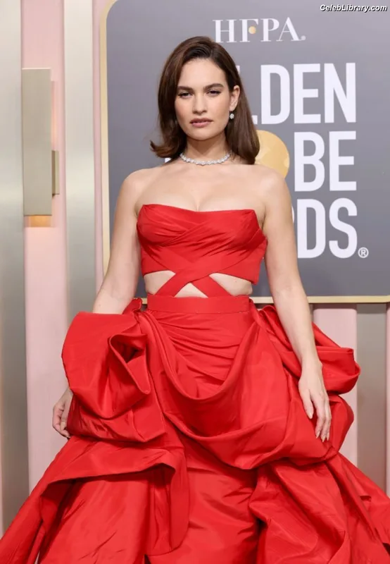 Lily James photo 17 of 1233