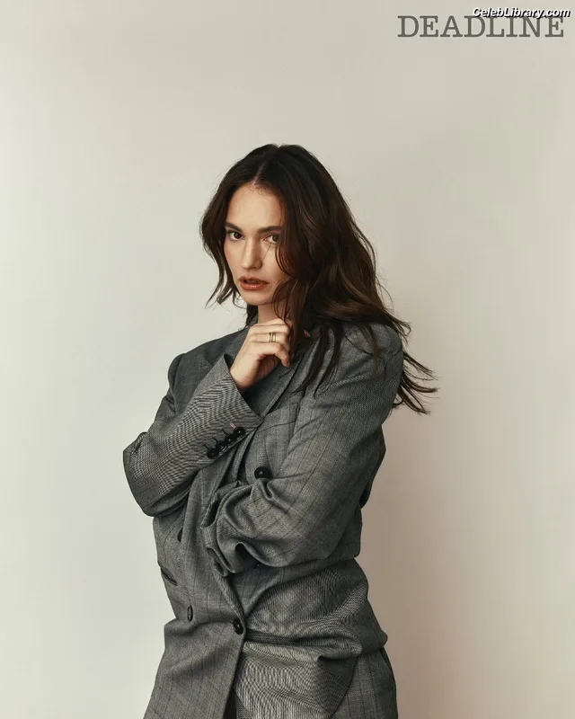 Lily James photo 13 of 1233