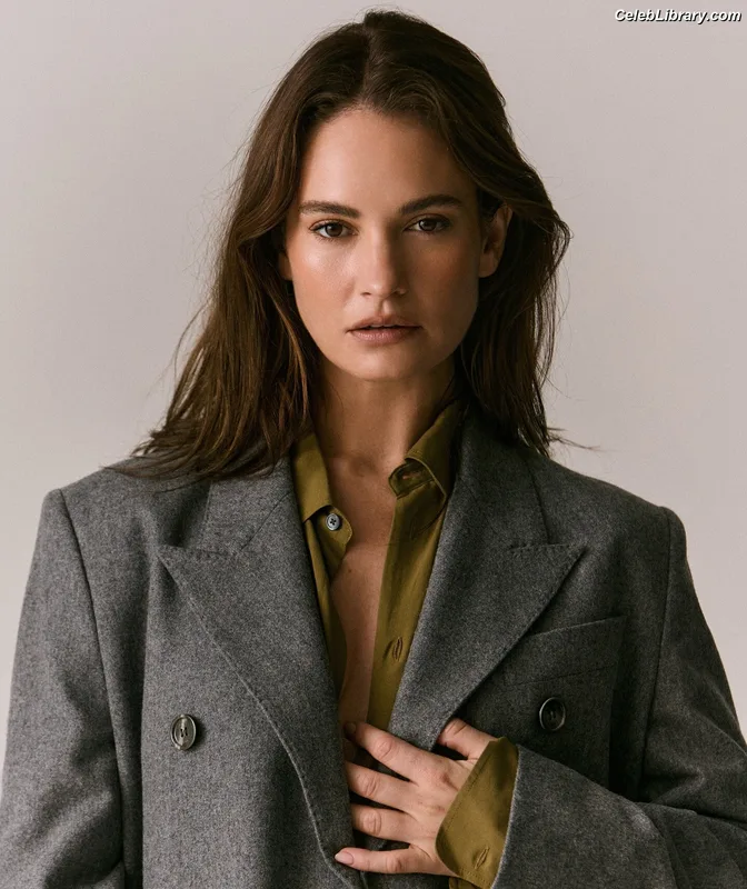 Lily James photo 16 of 1233