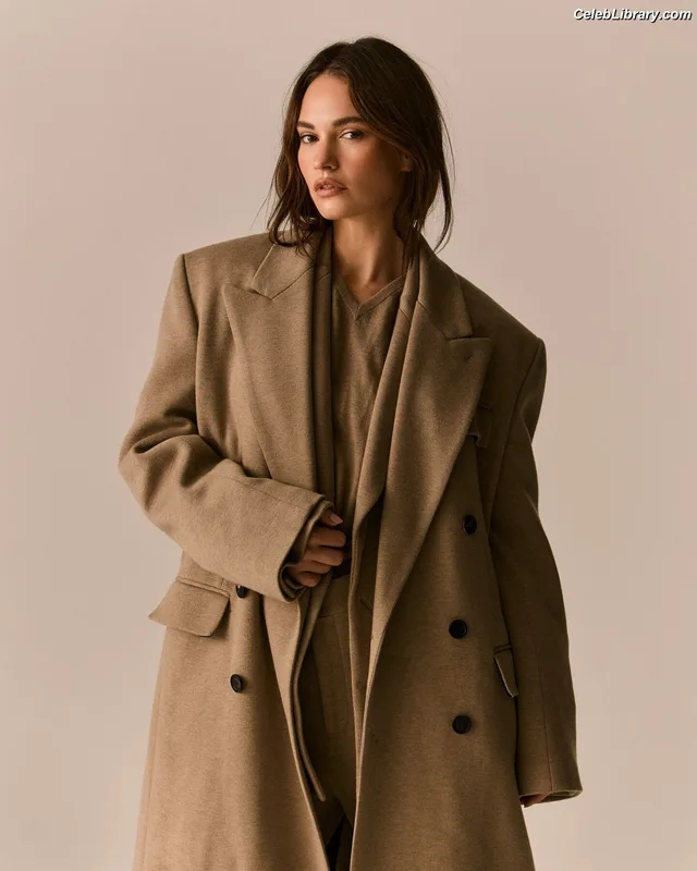 Lily James photo 19 of 1233