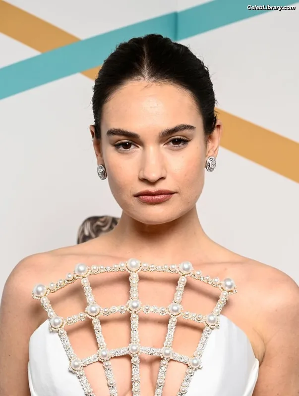 Lily James photo 5 of 1233
