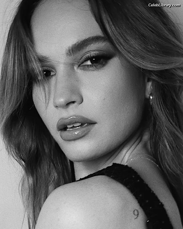 Lily James photo 22 of 1233