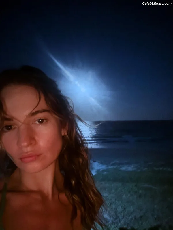 Lily James photo 24 of 1233