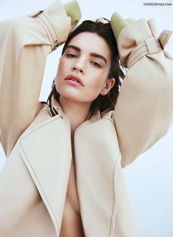 Lily James photo 15 of 1233