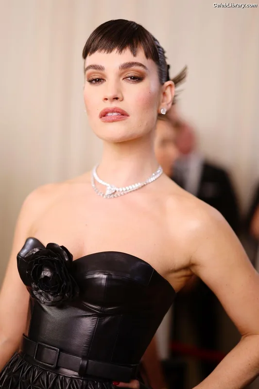 Lily James photo 14 of 1233